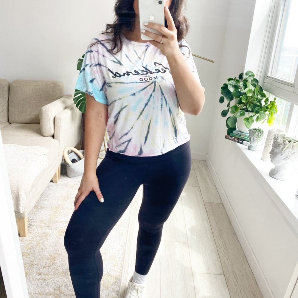 Caution to the Wind Weekend Mode Tie Dye Short Sleeve Tee Size Medium